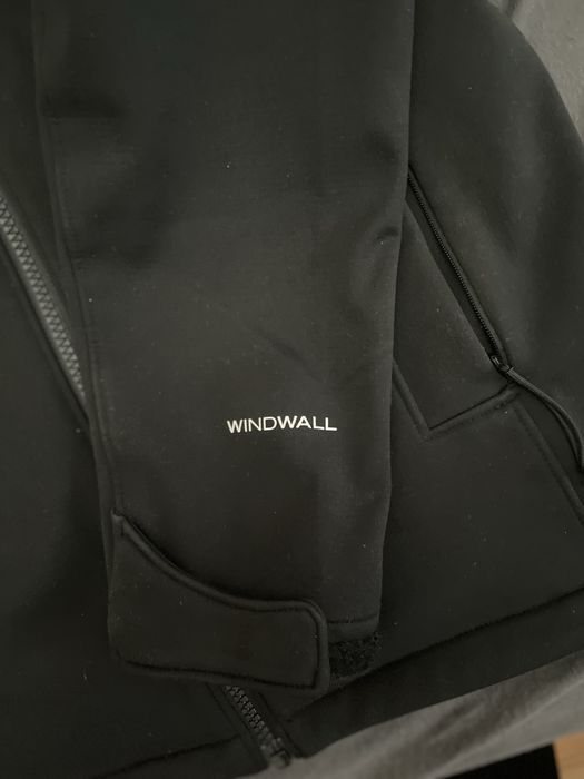 Яке/ветровка The north face