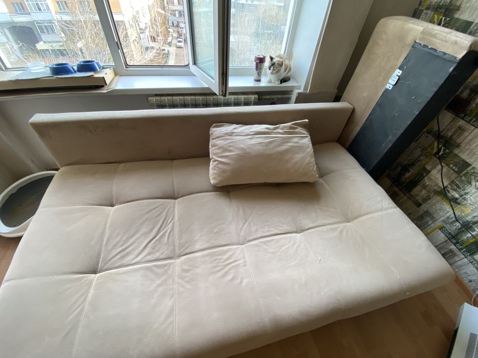 Отдам даром, диван. СРОЧНО !