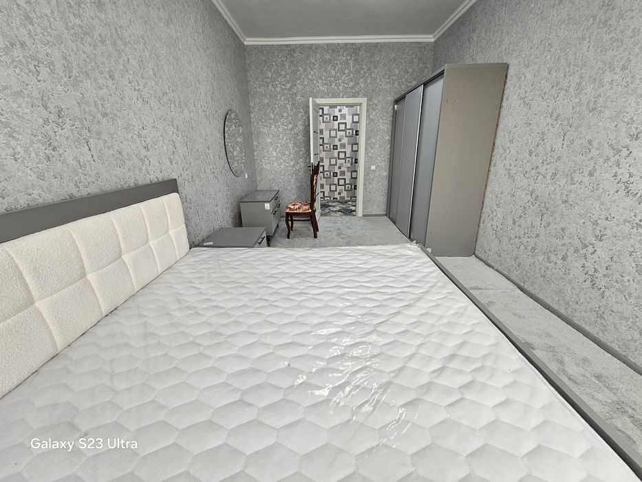 Uy sotiladi 3 xonalik barcha jixozlari bilan