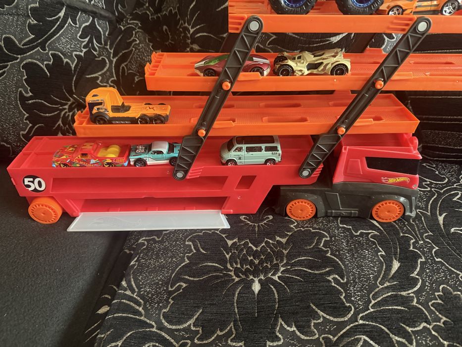 Комплекти HOTWEELS