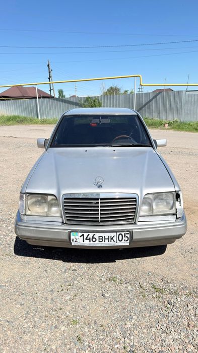 Продам машину  124