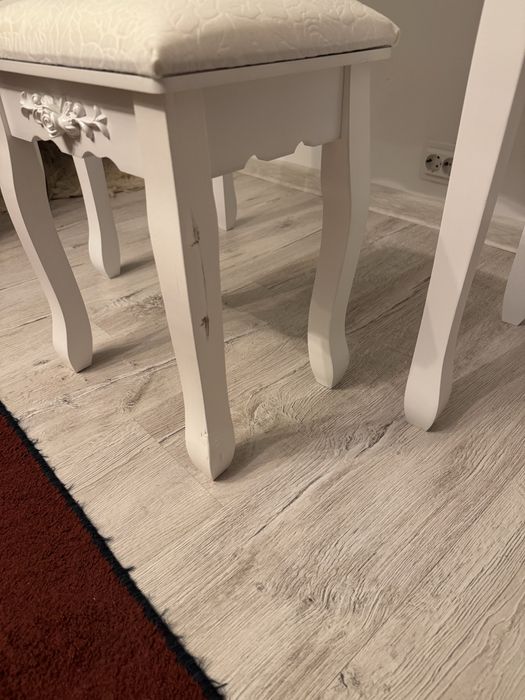 Masuta de machiaj Vanity