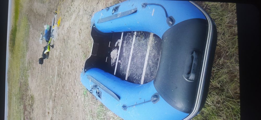 Продам лодку Инзер 320