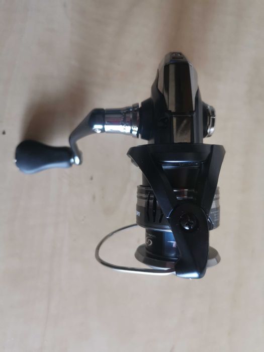 Mulineta ultralight Shimono Miravel 1000