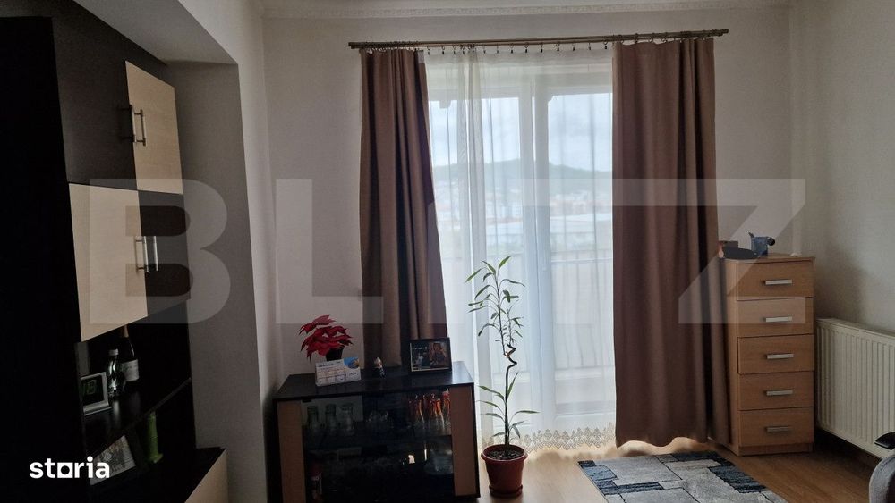 Apartament cu 4 camere, 66mp, 2 balcoane spatioase, panorama, zona Flo