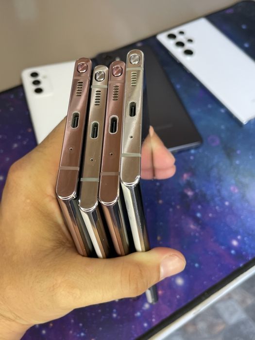 Samsung Note 20 Ultra 5G. 12/256gb