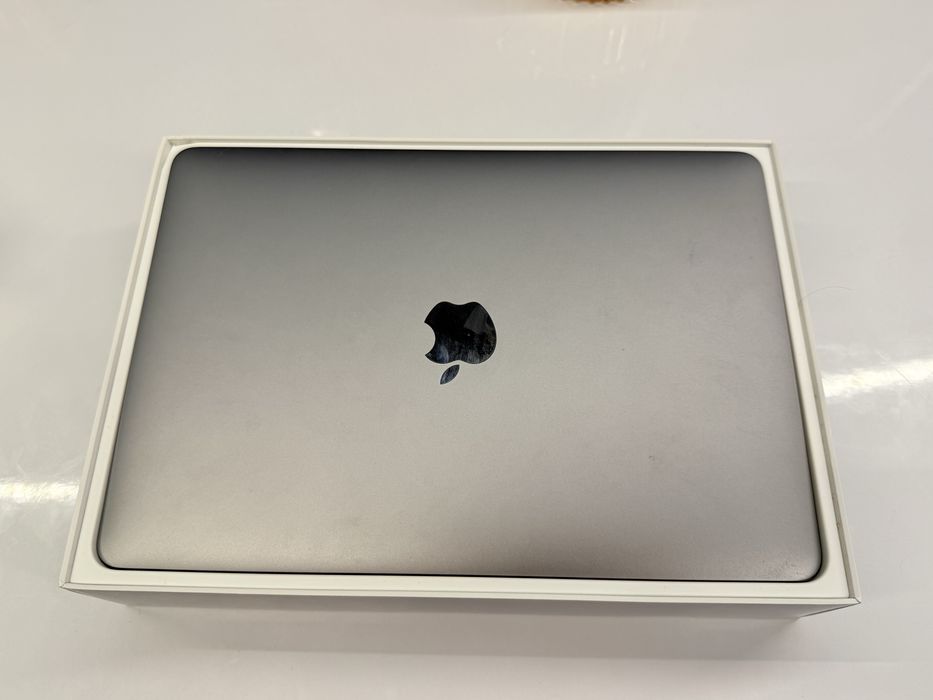 MacBook 12” Retina 2015 - 8GB Ram 256 SSD