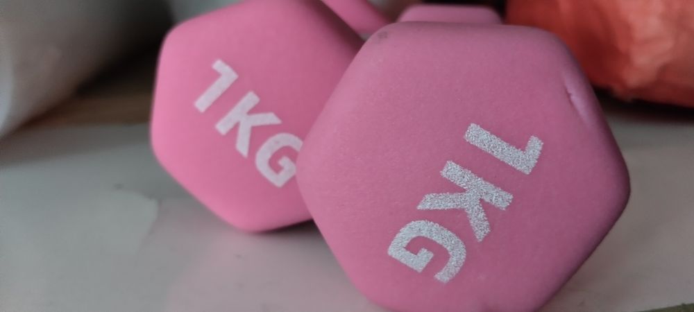 Set gantere 1 kg - noi