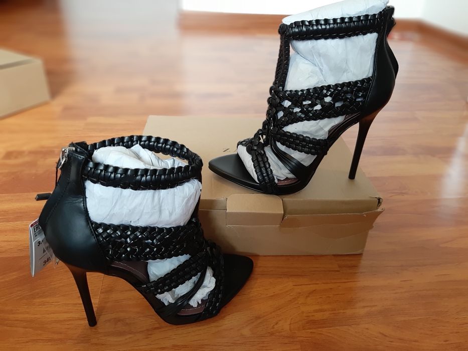 Cizme piele Mango mar 36 si Sandale din piele Zara noi cu eticheta mar