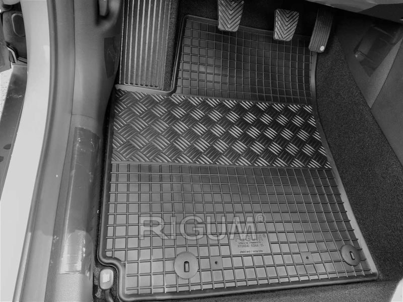 Гумени стелки или багажник HYUNDAI Kona от 2017-2022г