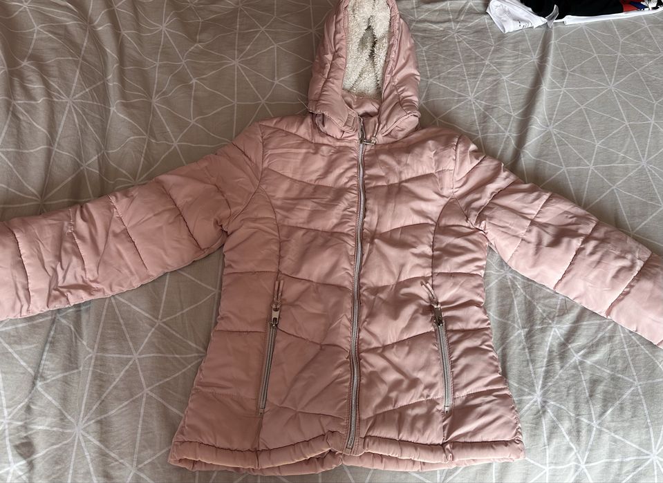 Детско яке HM  - размер 164 (13-14г) , подходящо и за дами с размер ХС