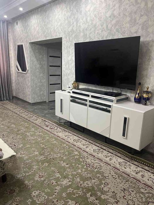 Yangihayot Simma hotel 4 sotix evro uy sotiladi