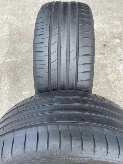 215/50/17 -2бр. Летни гуми Goodyear
