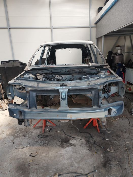 Parte Fata Lonjeroane Trager Armatura Dacia Duster