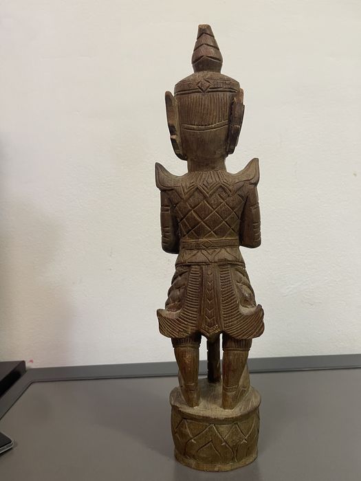 Staueta thailandeza gardian templu