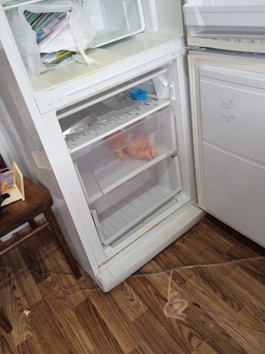 Холодильник в хорошем состоянии