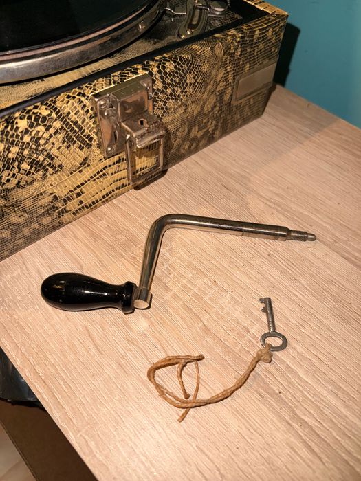 Уникален антикварен грамофон Triumphon (1930г.) - Луксозен Зми