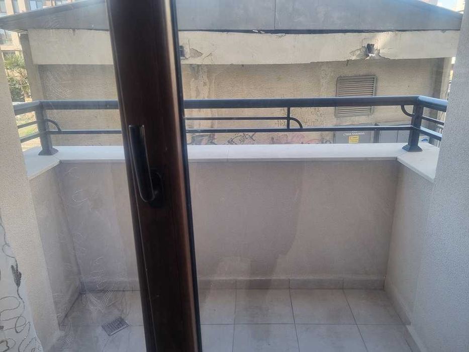 Дава се под наем Тристаен апартамент в Пловдив, Кършияка - 92 кв.м за 648.21 € - Снимка #12