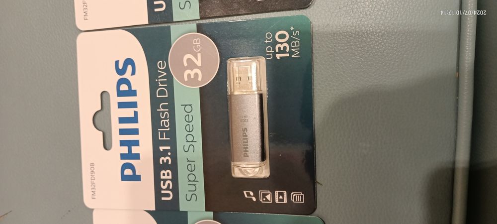 Memorie stik Usb 32 GB  Philips noi