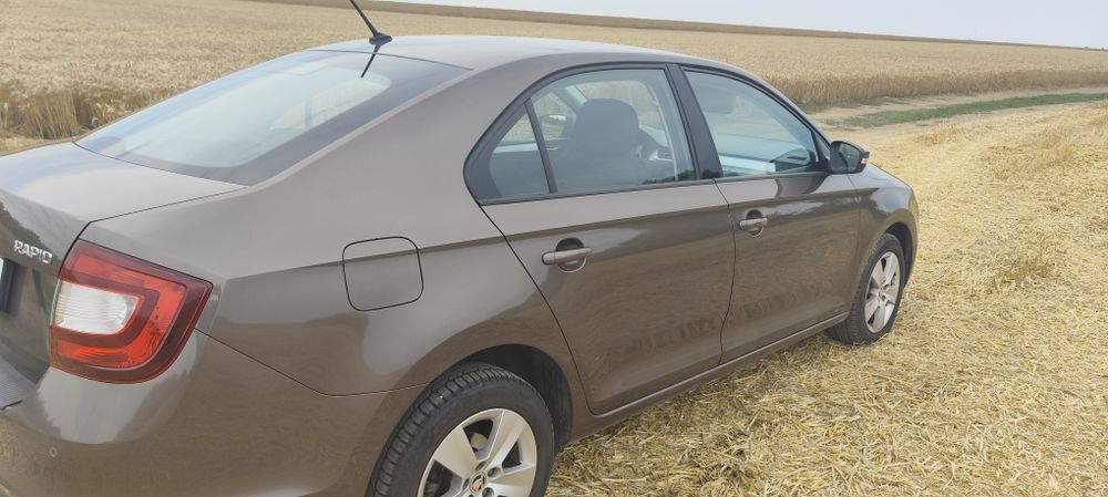 Skoda rapid  999 cm 110 cp