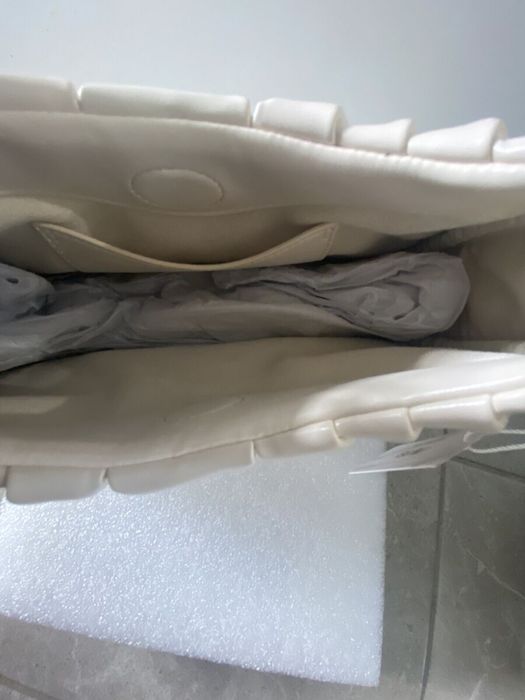 Продам сумку бренда  Jw pei