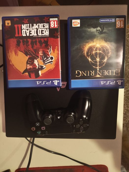 PS4 PRO  1 TB + 2 Jocuri + Controller si accesorii