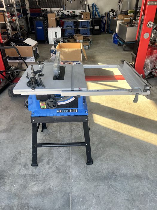 Стационарен циркуляр Scheppach HS105 2000W 250мм -роботна маса 920мм