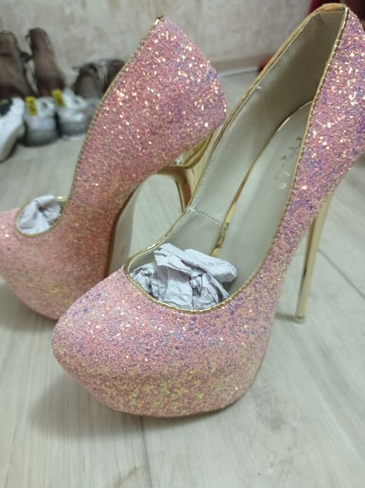 Продам  афигенные туфли