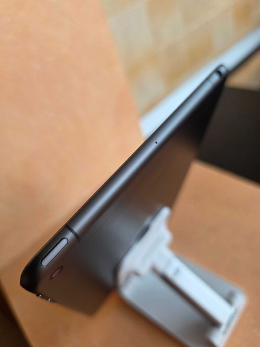 iPad mini 5 cu cellular LTE