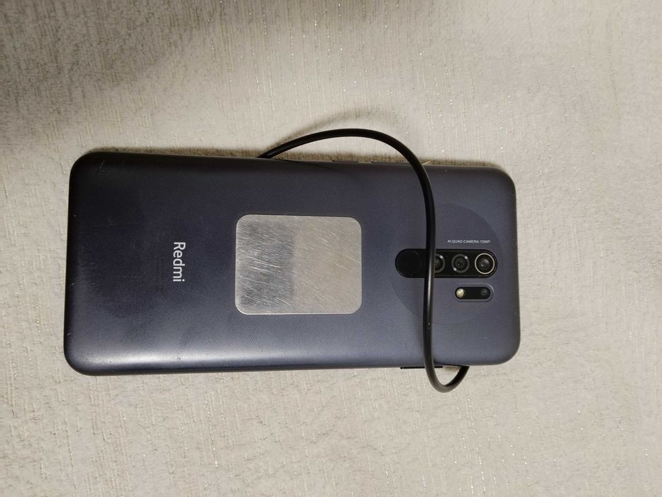 Продам телефон редми.                        .