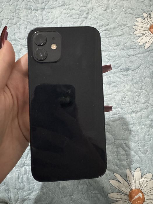 Продается Iphone 12