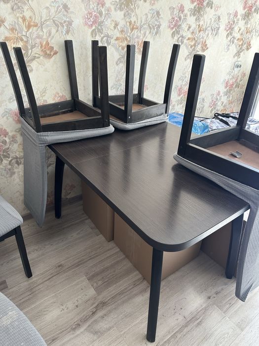 Обеденный стол продам