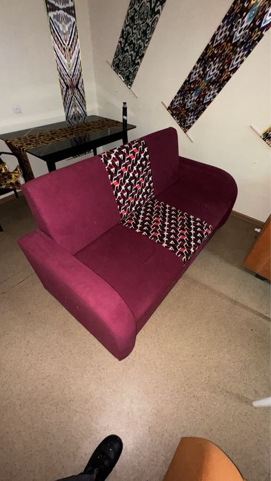 Plasmas stol stul sotiladi devan