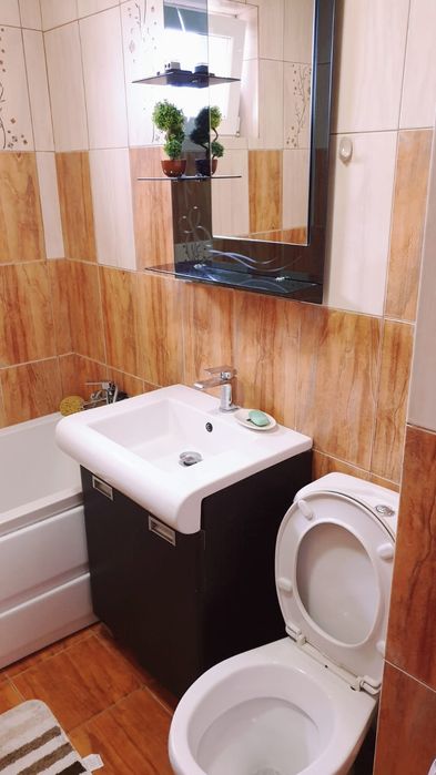 Apartament 3 camere decomandat de închiriat – Constanța, zona Sabroso