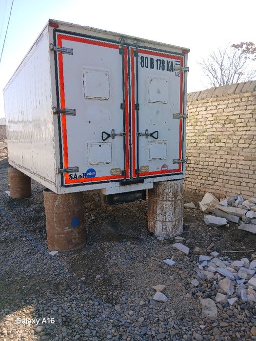 Isuzu butka 5 t..
