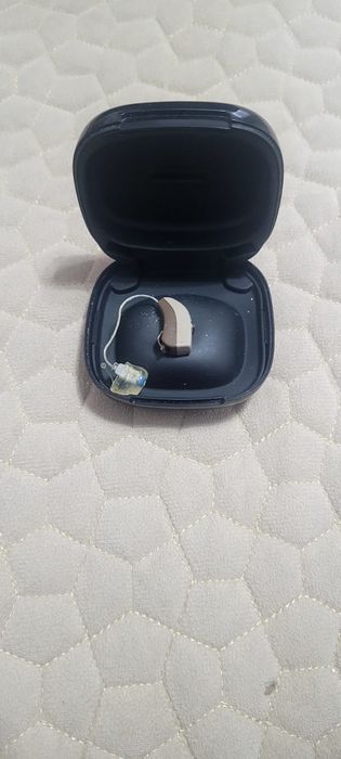 Продам слуховой аппарат