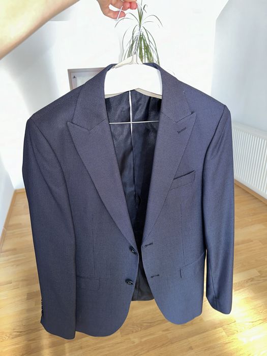 Set sacou si vesta, costum, barbati