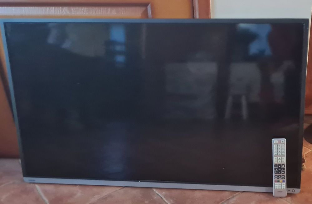 Телевизор TOSHIBA 121 sm  48 inhc