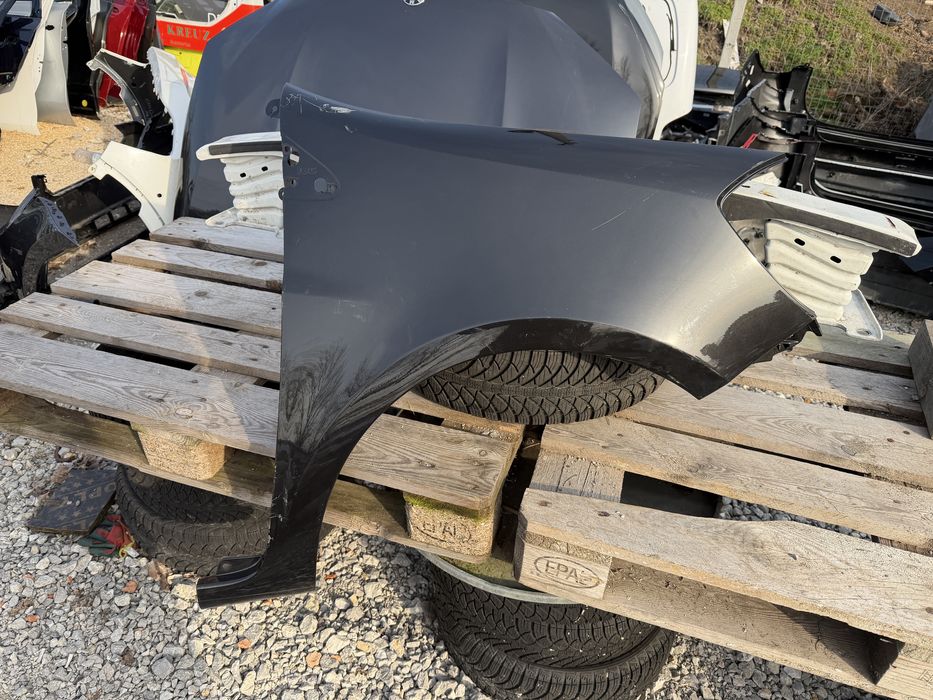 Калник Renault Clio 2010 год.-