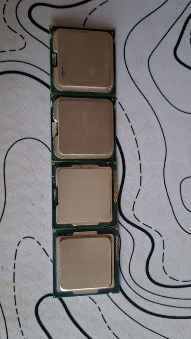 Комплект процессоров Intel i5-4460 + 2× E7400