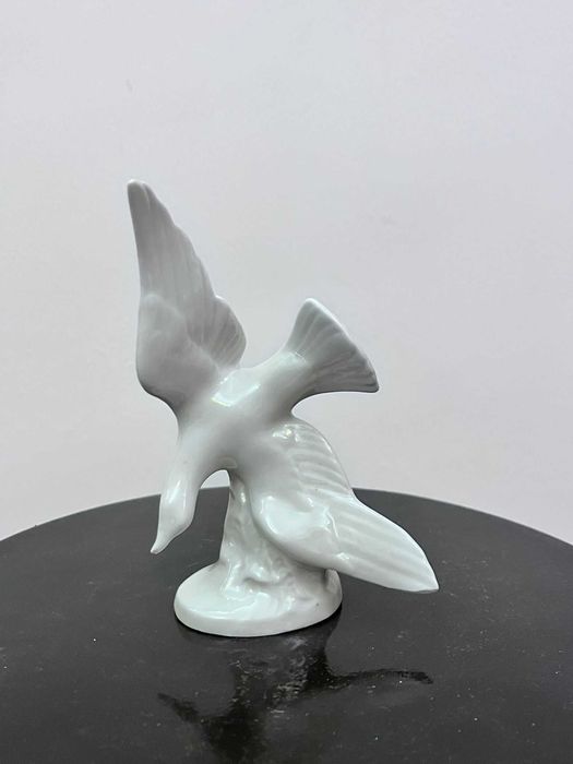 Set bibelouri bibelou portelan ale firmei germane Lippelsdorf marcate