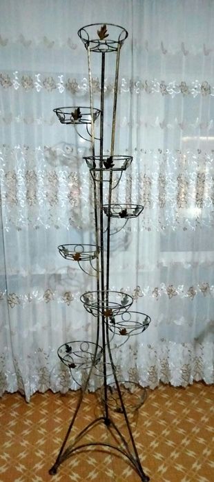 Подставка для цветов