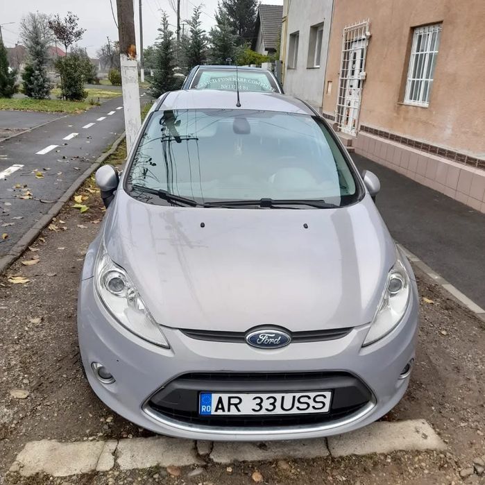 FORD FIESTA An 2011 euro5Pret 2750 e negociabil