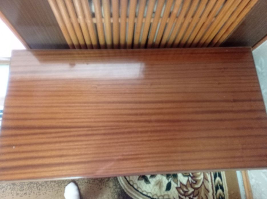 Журнальный столик