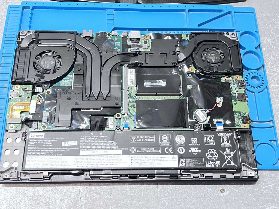 Реновиран лаптоп Lenovo ThinkPad P15 G1 i7 32GB 1TB RTX 5000 16GB