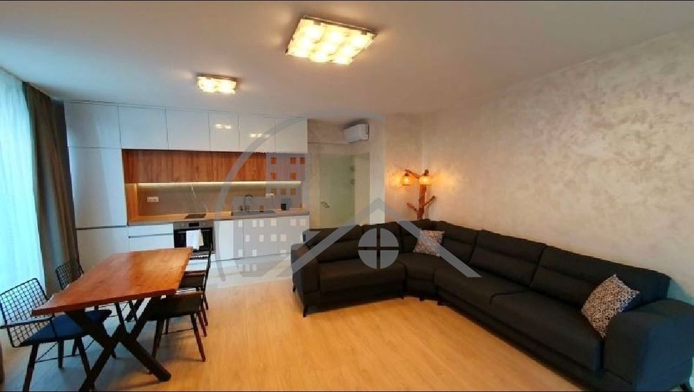 Продава се Тристаен апартамент в Варна, Трошево - 125 кв.м за 1122 €/кв.м - Снимка #1