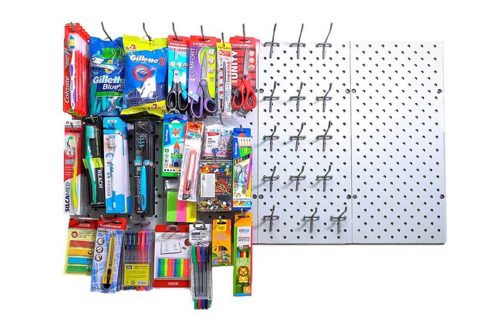 Teshilgan panel, перфопанель, do'konda ilgaklar uchun panel