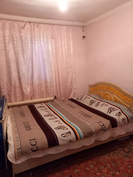 Bektemir tuminida  4 xonalik xovli sotiladi 3 sotix