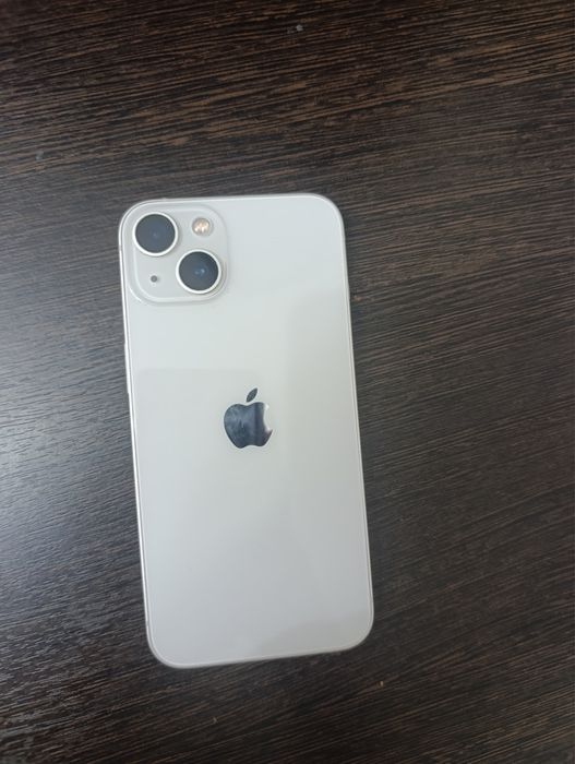 iPhone 13 в идеальном состоянии