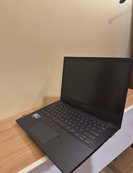 Laptop Asus P2451FA